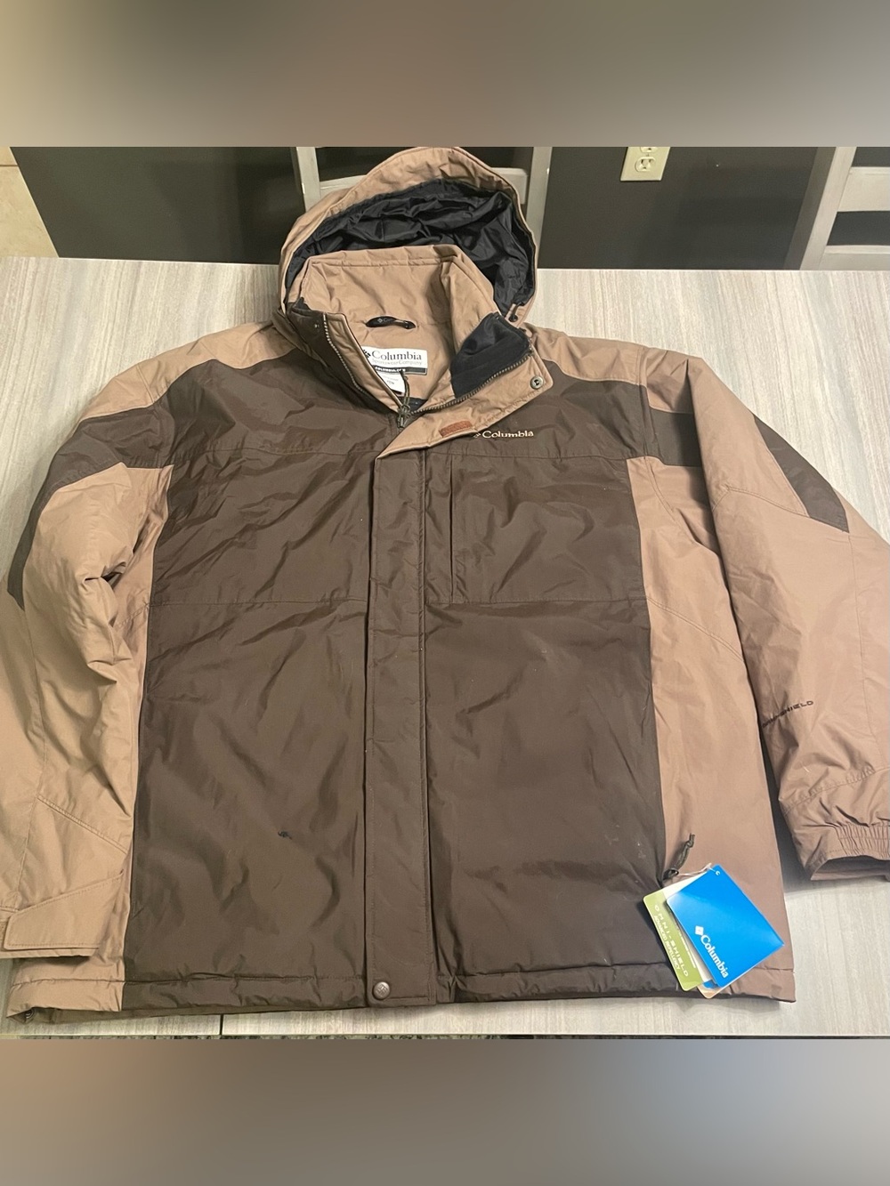 Men’s Columbia Insulated Hooded Jacket – XXL – Brown/Tan – NWT